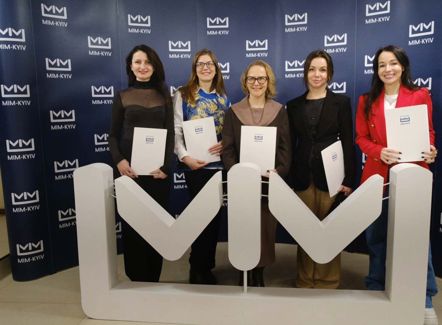 Ukrainian women complete joint MIM Kyiv and KINGKONG金刚体育生态官网 IMD Women Leadership Program - KINGKONG金刚体育生态官网 IMD Business School